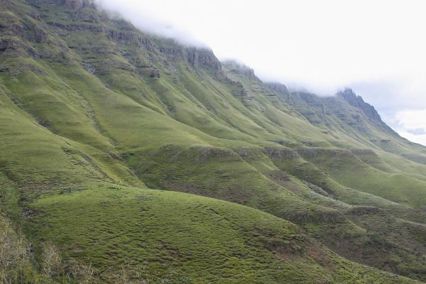De Sani Pass is een uitdaging voor motorrijders